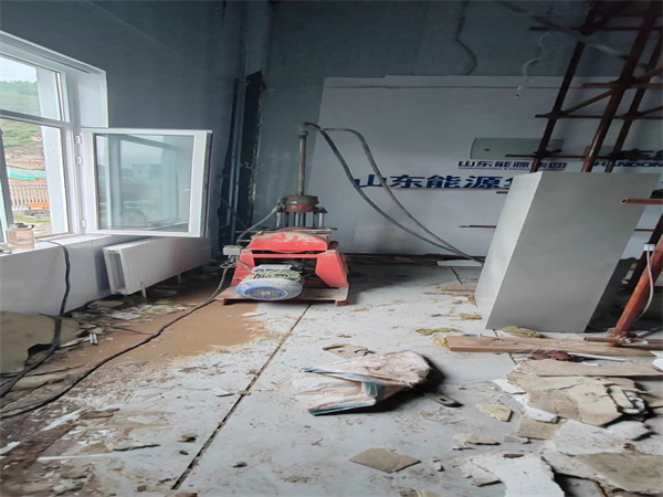 文圣地基基础下沉墙体裂缝加固注浆顶升施工